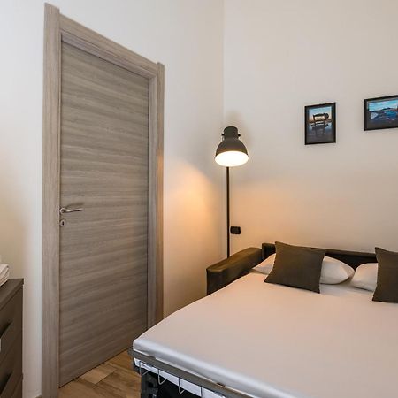 Palazzo Mormando - Modern Apartment Nápoles Exterior foto